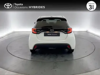 Photo 7 Toyota Yaris  116h Design 5p MC24