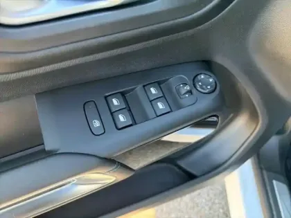 Photo 11 Citroën C5 aircross  Hybrid rechargeable 225ch Shine ë-EAT8