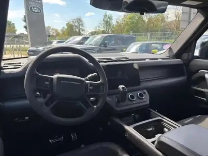 Photo 27 Land rover Defender  110 5.0 P525 X-Dynamic V8