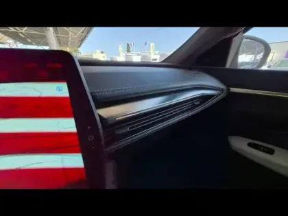 Photo 8 Renault Scenic  E-Tech Electric 220ch Techno grande autonomie -24