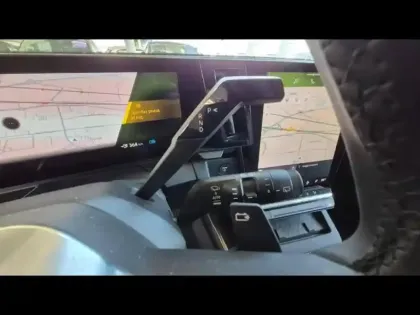 Photo 6 Renault Scenic  E-Tech Electric 220ch Techno grande autonomie -24