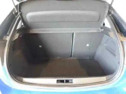 Photo 8 Opel Corsa  -e 136ch Edition