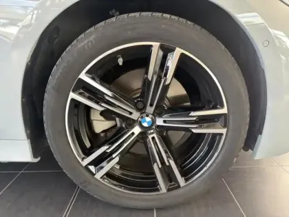 Photo 7 BMW Serie 3 Série 3 Touring 330eA 292ch M Sport