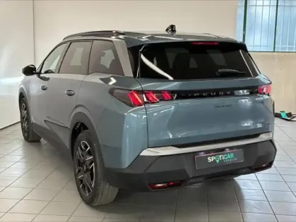 Photo 5 Peugeot 5008  Hybrid 145ch Allure e-DCS6