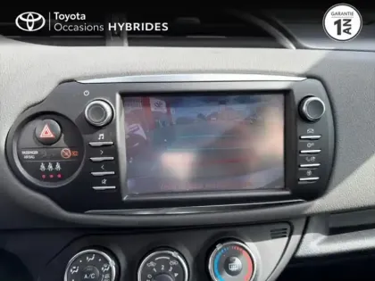 Photo 8 Toyota Yaris  110 VVT-i Ultimate CVT 5p