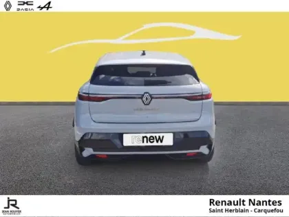 Photo 7 Renault Megane  E-Tech Electric EV60 220ch Techno super charge