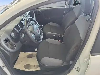 Photo 8 Fiat Panda  1.2 8v 69ch S&S Lounge Euro6D 112g