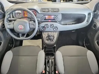 Photo 7 Fiat Panda  1.2 8v 69ch S&S Lounge Euro6D 112g