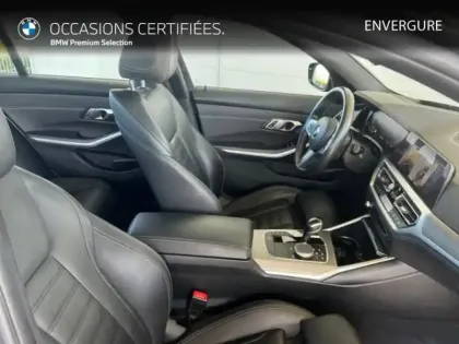 Photo 8 BMW Serie 3 Série 3 318dA 150ch M Sport