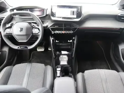 Photo 7 Peugeot 208  1.2 Hybrid 110ch GT e-DCS6