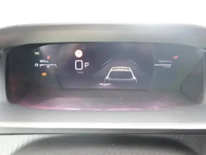 Photo 14 Peugeot 208  1.2 Hybrid 110ch GT e-DCS6