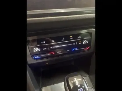 Photo 10 Volkswagen Tiguan  1.5 TSI 150ch R-Line DSG7