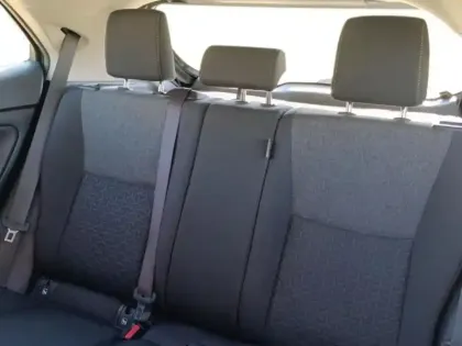 Photo 13 Toyota Yaris  Cross 116h Dynamic Business + Programme Beyond Zero Academy MY22