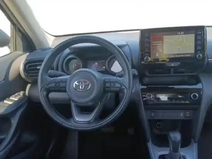 Photo 11 Toyota Yaris  Cross 116h Dynamic Business + Programme Beyond Zero Academy MY22