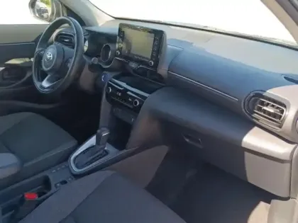 Photo 8 Toyota Yaris  Cross 116h Dynamic Business + Programme Beyond Zero Academy MY22