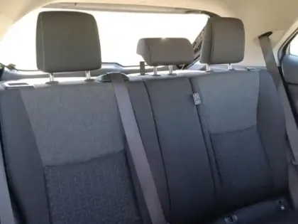 Photo 9 Toyota Yaris  Cross 116h Dynamic Business + Programme Beyond Zero Academy MY22