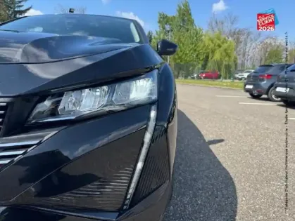 Photo 12 Peugeot 408  Hybrid 136ch Allure e-DCS6