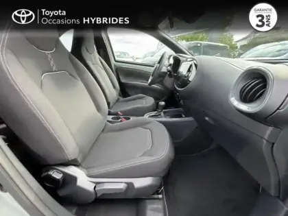 Photo 5 Toyota Aygo  X 116h Graphic