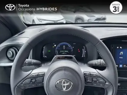 Photo 12 Toyota Aygo  X 116h Graphic