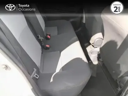 Photo 6 Toyota Yaris  110 VVT-i Design CVT 5p