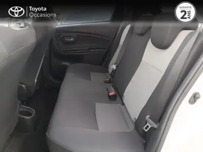 Photo 11 Toyota Yaris  110 VVT-i Design CVT 5p