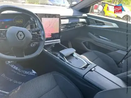 Photo 14 Renault Austral  1.2 E-Tech full hybrid 200ch Iconic esprit Alpine