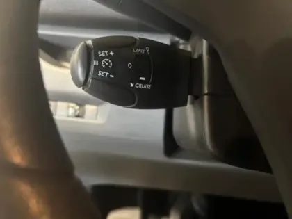 Photo 11 Peugeot Expert  Fg Standard 1.5 BlueHDi 120ch Premium Attelage Alarme Bluetooth Radar