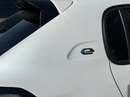 Photo 7 Peugeot 208  e- 136ch Allure Pack