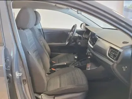 Photo 11 Kia Stonic  1.0 T-GDi 120ch MHEV Active DCT7