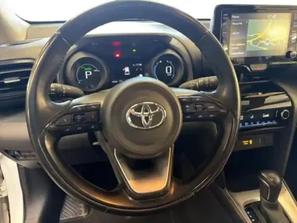 Photo 14 Toyota Yaris  Cross 116h Dynamic Business + Programme Beyond Zero Academy MY22