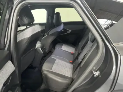 Photo 10 Peugeot 3008  1.2 Hybrid 136ch Allure e-DCS6