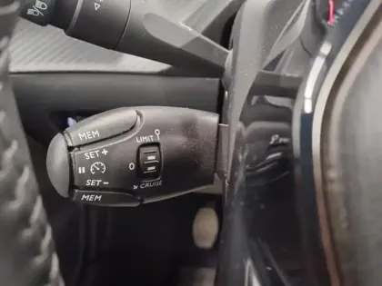 Photo 14 Peugeot 208  1.2 PureTech 75ch S&S Active