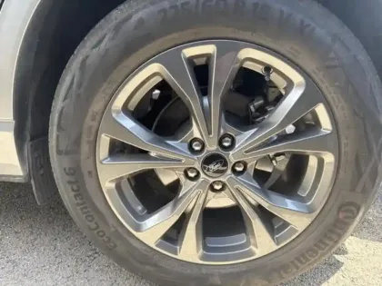 Photo 8 Ford Kuga  2.5 Duratec 190 ch FHEV E85 ST-Line BVA