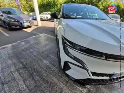 Photo 12 Renault Megane  E-Tech Electric EV60 220ch Techno super charge