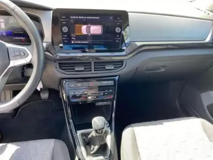 Photo 9 Volkswagen T-cross 1.0 TSI 95 Start/Stop BVM5 Life Plus