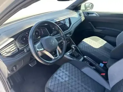 Photo 8 Volkswagen Taigo 1.0 TSI 110 DSG7 R-Line