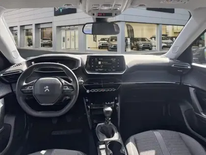 Photo 9 Peugeot 2008  PureTech 100 S&S BVM6 Allure Pack