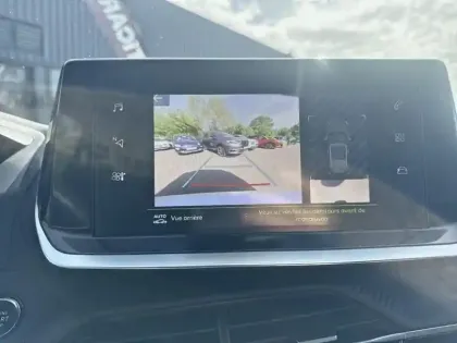 Photo 25 Peugeot 2008  PureTech 100 S&S BVM6 Allure Pack