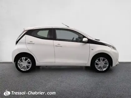 Photo 5 Toyota Aygo  1.0 VVT-i x-play