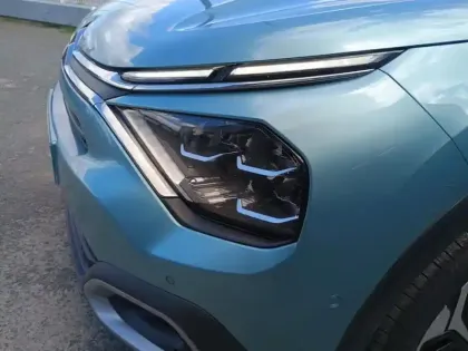 Photo 13 Citroën C4  BlueHDi 130 S&S EAT8 Shine