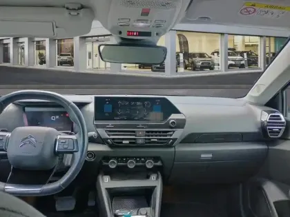 Photo 9 Citroën C4  BlueHDi 130 S&S EAT8 Shine