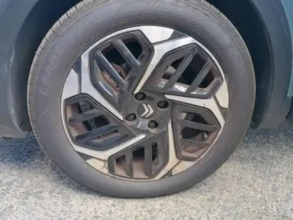 Photo 14 Citroën C4  BlueHDi 130 S&S EAT8 Shine