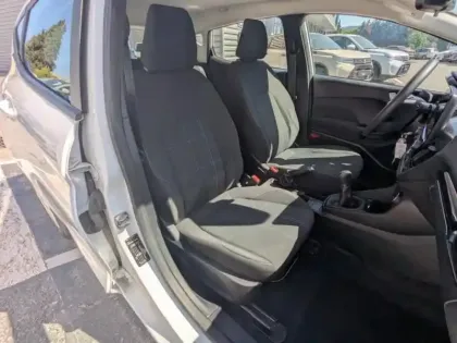 Photo 8 Ford Fiesta  1.1 75ch Cool & Connect 5p