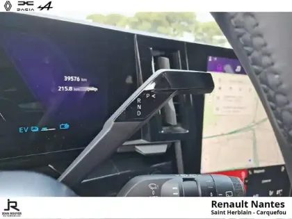 Photo 41 Renault Austral  1.2 E-Tech full hybrid 200ch Techno - 25