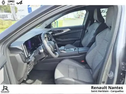 Photo 12 Renault Austral  1.2 E-Tech full hybrid 200ch Techno - 25