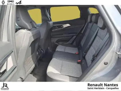 Photo 44 Renault Austral  1.2 E-Tech full hybrid 200ch Techno - 25