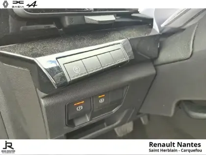Photo 58 Renault Austral  1.2 E-Tech full hybrid 200ch Techno - 25