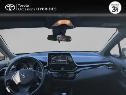Photo 7 Toyota C-HR  1.8 Hybride 122ch Dynamic Ultimate E-CVT