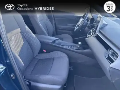 Photo 5 Toyota C-HR  1.8 Hybride 122ch Dynamic Ultimate E-CVT