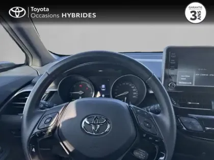 Photo 12 Toyota C-HR  1.8 Hybride 122ch Dynamic Ultimate E-CVT